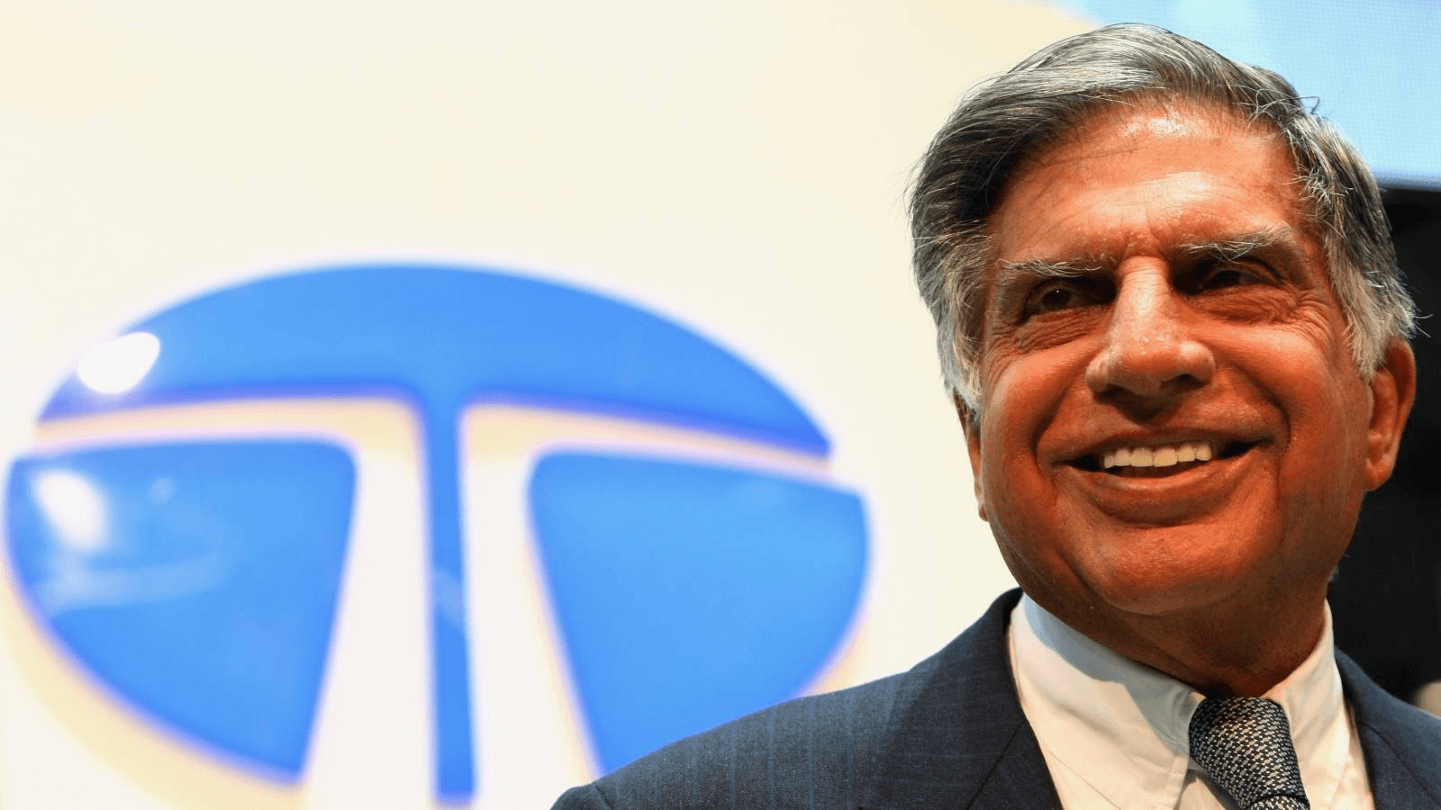 A Tribute to Late Ratan Tata: The Titan of Indian Industry - Roadwe Blog